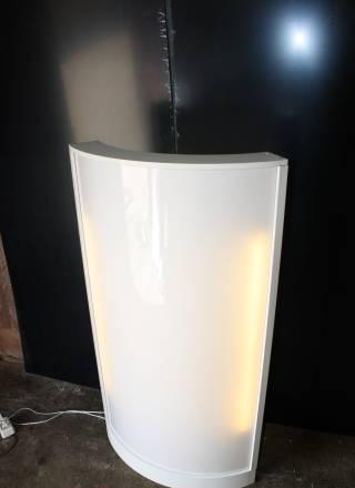 Рекламая стойка-тумба Санкт-Петербург