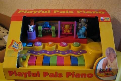 Новое "Пианино с животными на качелях" Москва