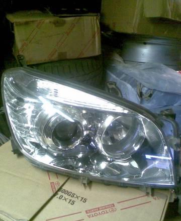 Фара правая для toyota rav4 2007г Москва
