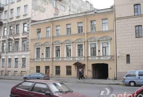 Аренда-осз. Пестеля ул. Общ.пл. 700 м.кв Санкт-Петербург