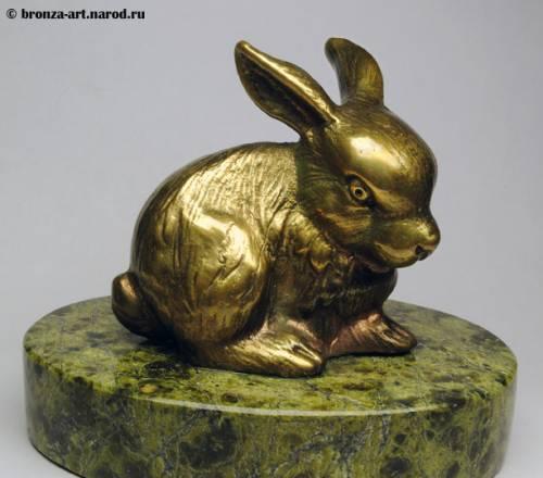 Статуэтка из бронзы на подставке Москва