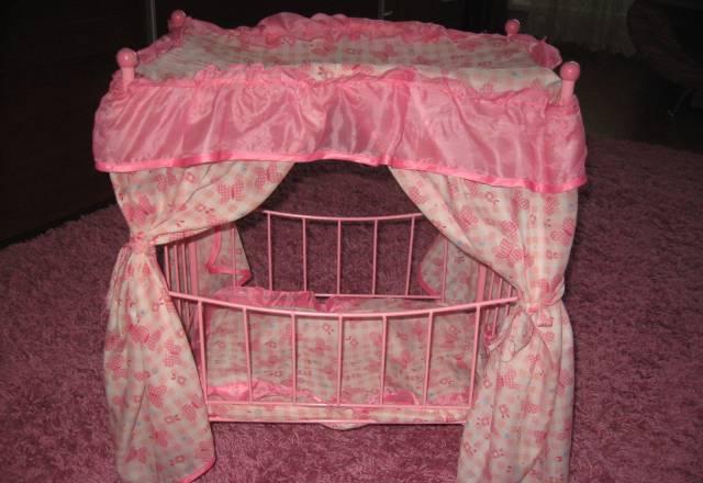 Красивая кроватка и гладильная доска с утюжком Москва