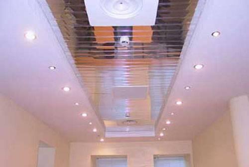 Устройство подвесного потолка реечного Санкт-Петербург