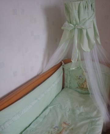 Комплект в детскую кроватку (бампер, балдахин) Москва