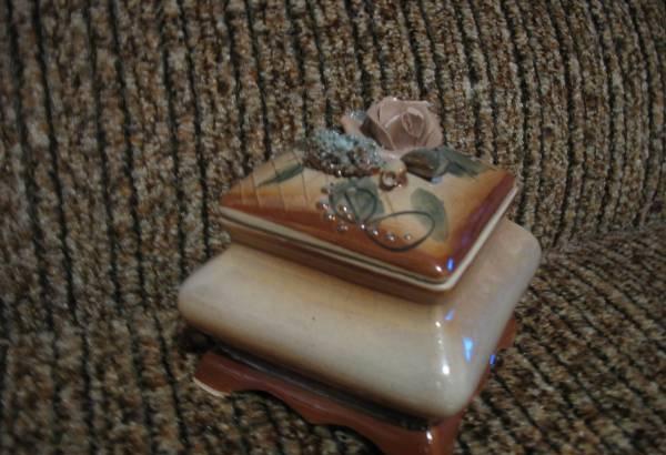 Шкатулка фарфоровая Челябинск