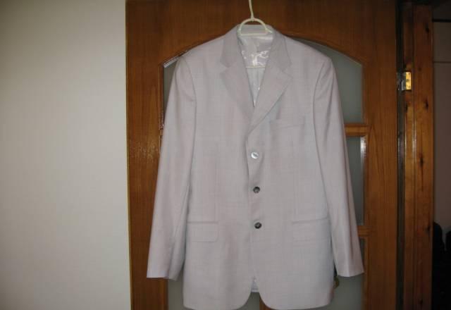 Костюм светлый Москва