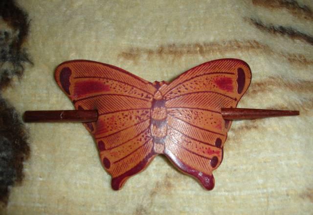 Заколка бабочка новая Москва