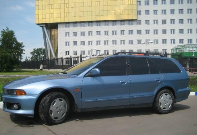 Автомобиль семейный Москва