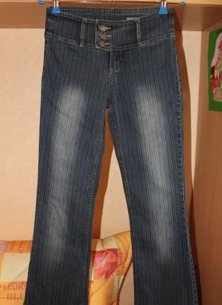 Девочке подростку р.42-44 любая вещь Москва