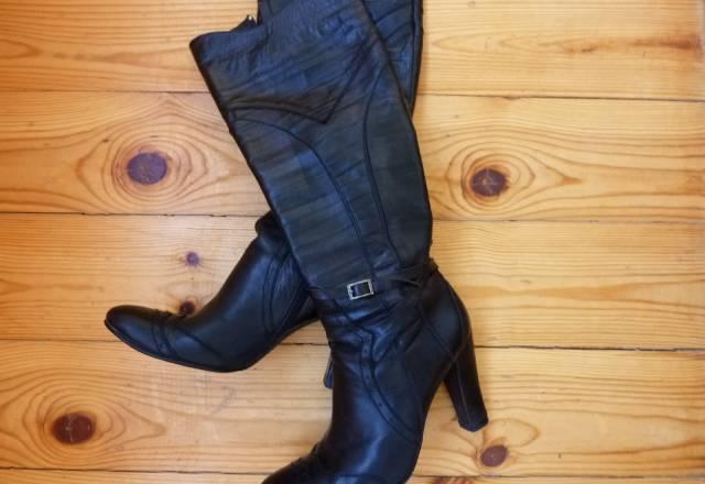 Кожанные сапожки и сумочка Москва