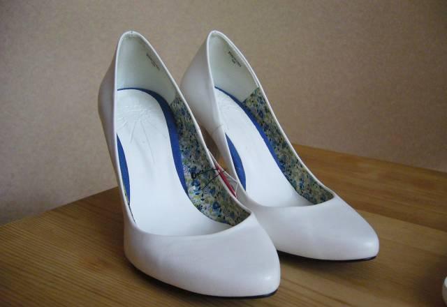 Туфли белые zara Москва