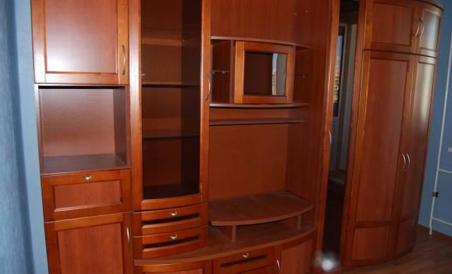 Б/У Шкаф деревянный Москва