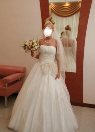 Свадебное платье + фата и бижутерия Москва