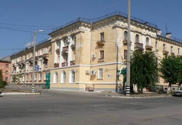 Четырехкомнатная перепланирована в трех Тольятти
