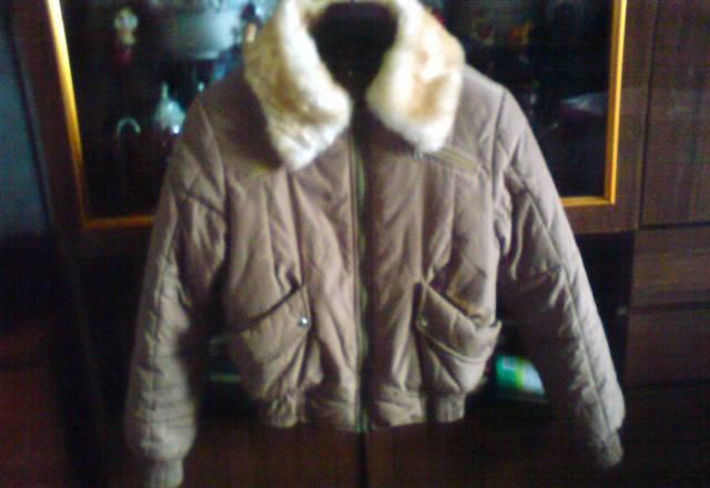 Куртка осенняя 42-44 р Москва