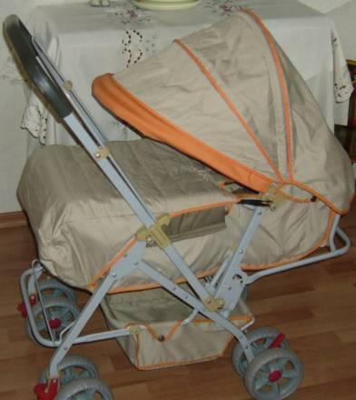 Прогулочная коляска с перекидной ручкой Москва