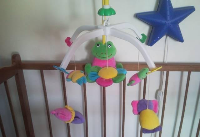 Мобиль в кроватку Москва