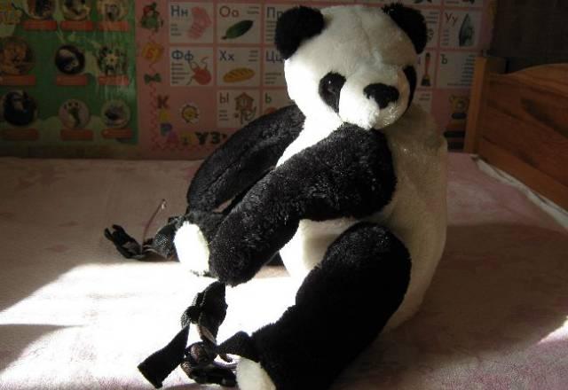 Игрушка-рюкзак панда Москва