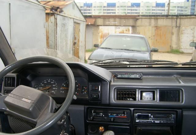 Mitsubishi L300, 1990 (м/а 7 мест) Санкт-Петербург