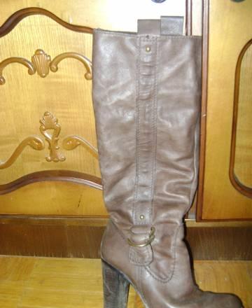 Продаю модные кожаные сапоги zara б.у Москва