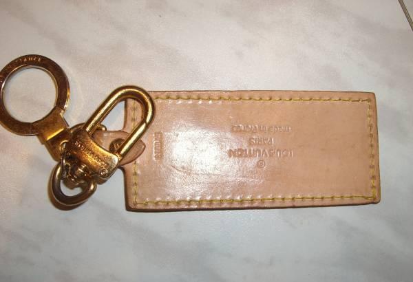 брелок LOUIS VUITTON Москва