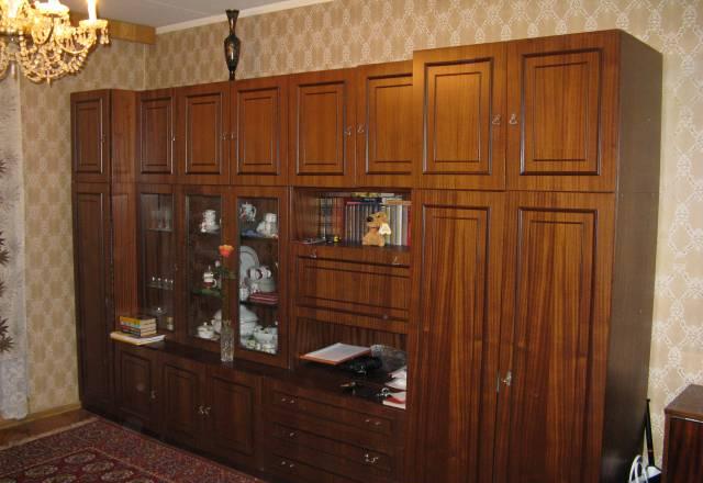Болгарская стенка для гостиной в хорошем состоянии Москва