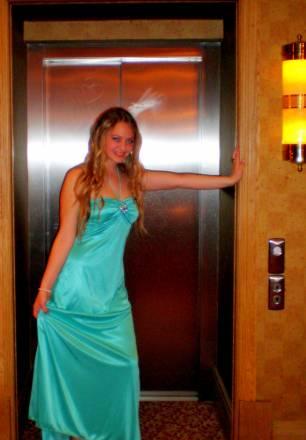 Продаю выпускные платья Ростов-на-Дону