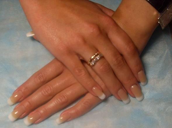 Наращивание ногтей Москва