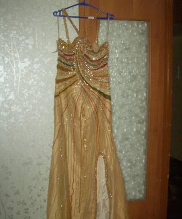 Вечерние выпускные коктельные  платья Москва