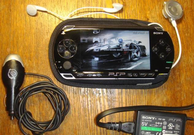 PSP отличное состояние, прошитая, комплект Санкт-Петербург