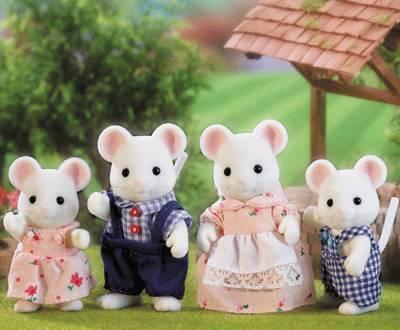 Набор игрушек Sylvanian Families - семья мышей Екатеринбург