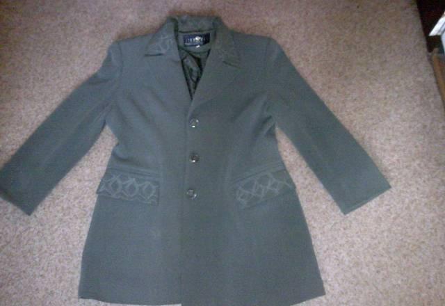 Костюм тройка 48-50р Санкт-Петербург