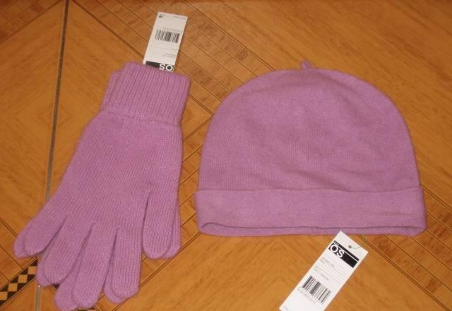 Шапочка с перчатками абсолютно новые дешево Санкт-Петербург