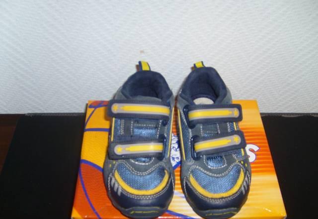 Кроссовки котофей р.27 Москва