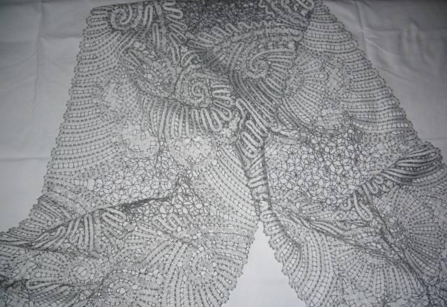 Палантин (2,40м) и комплект (воротник и манжеты) Москва