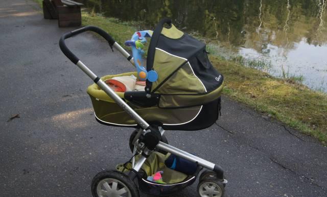 Продам коляску quinny buss 2в 1 Москва
