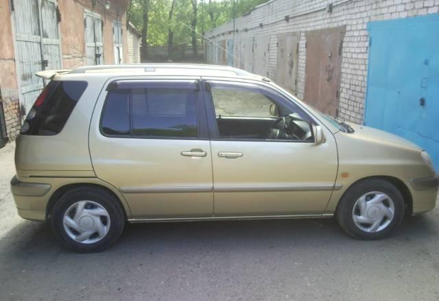 Toyota Raum, 2002 Барнаул