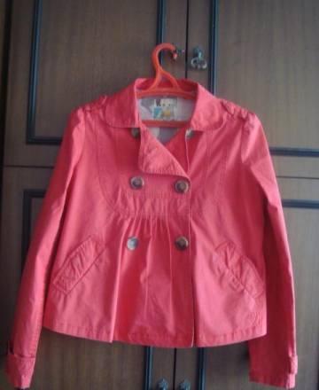 Roxy  красная курточка,  размер 46 Москва