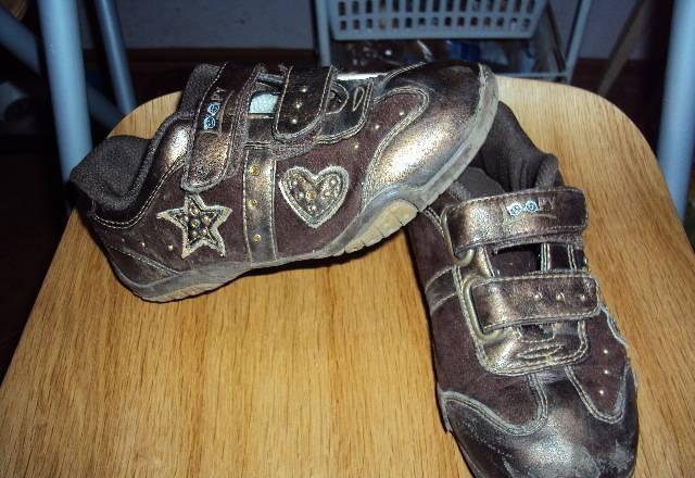 Кроссовки для дачи Москва