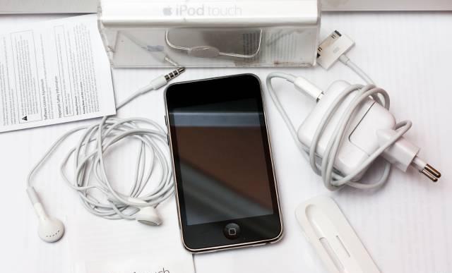 Apple ipod touch 2g 32gb + много в комплекте Санкт-Петербург