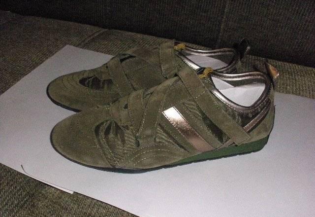 Замшевые зелёные кроссовки. р. 39,5 Москва