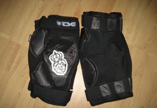 Наколенники Москва