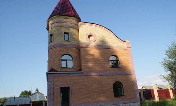 Нестондартный дом ) маленький замок Санкт-Петербург
