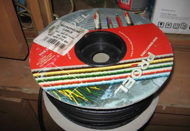 Почти бухта микрофонного кабеля proel HPC  210 BK Москва