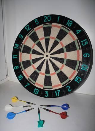 Дартс + 6 дротиков Москва