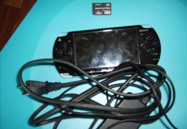 PSP  slim +флешка 32г Москва