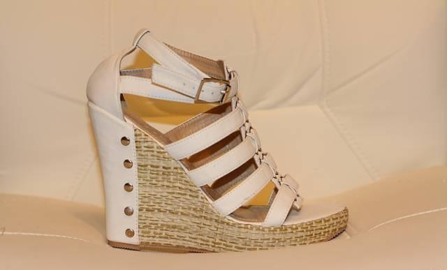 SDS cандали на танкетке Москва