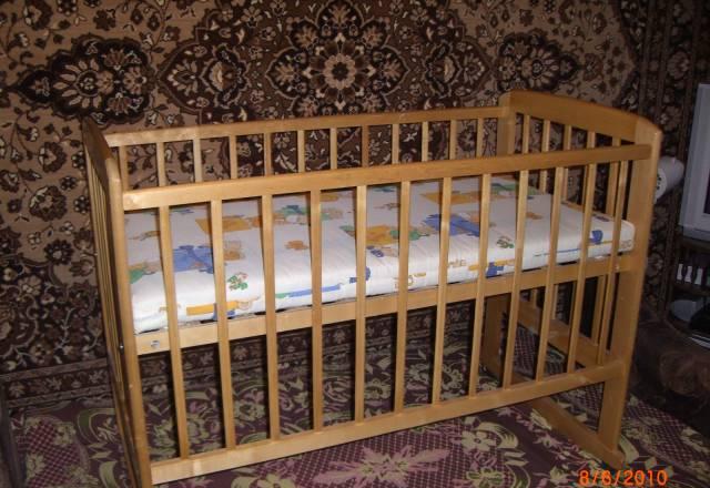 Детская кроватка  с отличном состоянии +матрас Москва