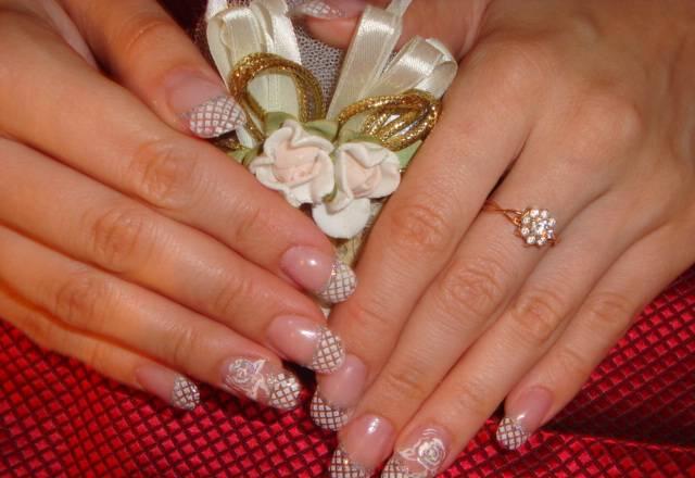 Красота дамских пальчиков под гелем Москва