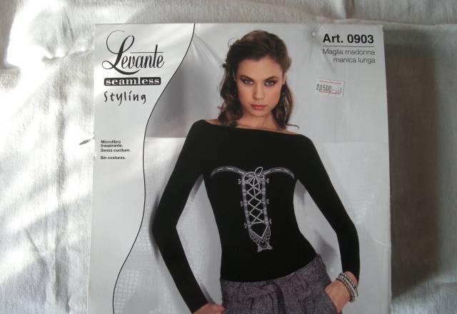 Оригинальная кофточка-декольте Levante, новая Москва